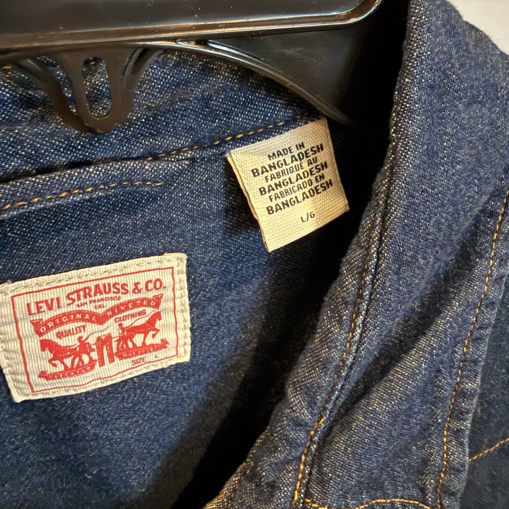Levi's Indigo Denim Western Button-Down Shirt - Picture 2 of 3